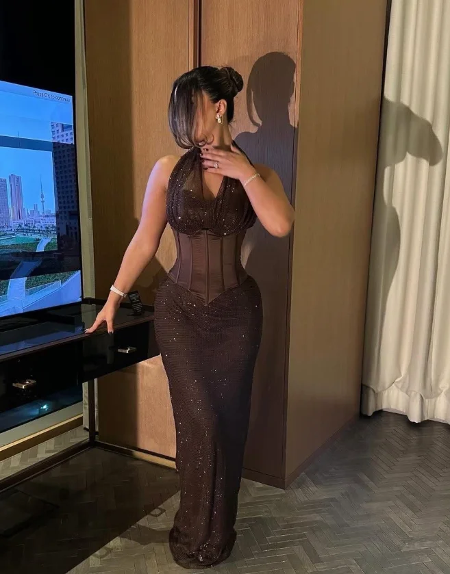 Arabian Saudi Sexy Halter Prom Dress Evening Formal Gown High Qualit Party Glitter Mesh V-Neck Corset Waist Sequin Customizable
Arabian Saudi Sexy Halter Prom Dress Evening Formal Gown High Qualit Party Glitter Mesh V-Neck Corset Waist Sequin Customizable