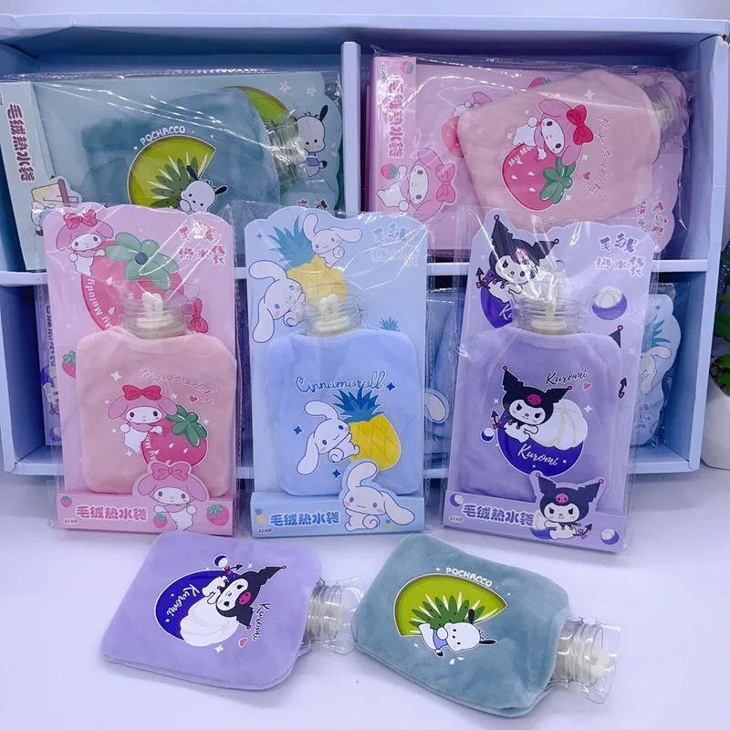 Sanrio Melody Kuromi HelloKitty Cinnamoroll заполненная бутылка для горячей воды большая емкость милая плюшевая бутылка для горячей воды рождественские игрушки
Sanrio Melody Kuromi HelloKitty Cinnamoroll заполненная бутылка для горячей воды большая емкость милая плюшевая бутылка для горячей воды рождественские игрушки