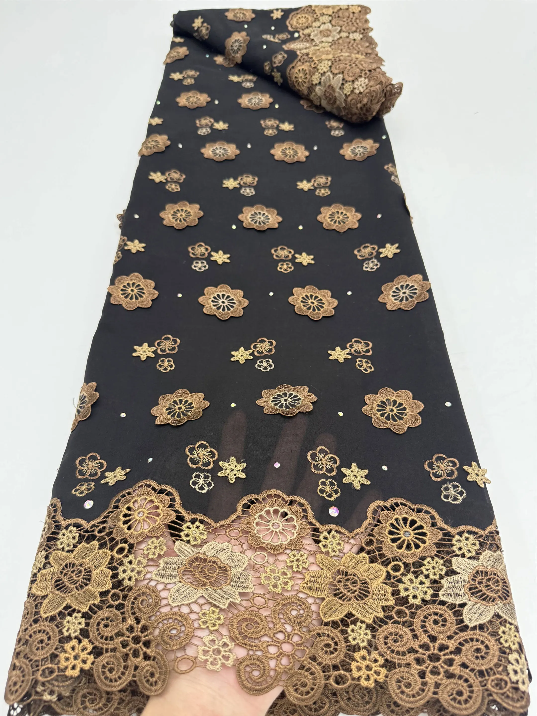 Swiss Voile Lace Fabric for Women Embroidered 100% Cotton High Quality Nigerian Wedding Celebration African Cloth
Swiss Voile Lace Fabric for Women Embroidered 100% Cotton High Quality Nigerian Wedding Celebration African Cloth