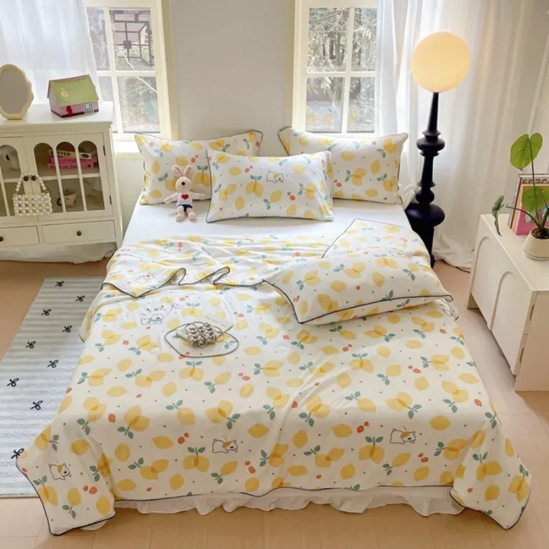 2025 new printed cool silk summer quilt three-piece summer cool quilt air conditioner quilt cool sleep experience washable
2025 new printed cool silk summer quilt three-piece summer cool quilt air conditioner quilt cool sleep experience washable