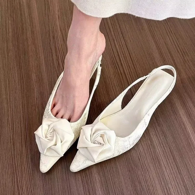 Woman Pointed Toe Flower High Heel Sandals Slingbacks Pumps Summer New Shallow Thin High Heels Female Fashion Design Single Shoe
Woman Pointed Toe Flower High Heel Sandals Slingbacks Pumps Summer New Shallow Thin High Heels Female Fashion Design Single Shoe