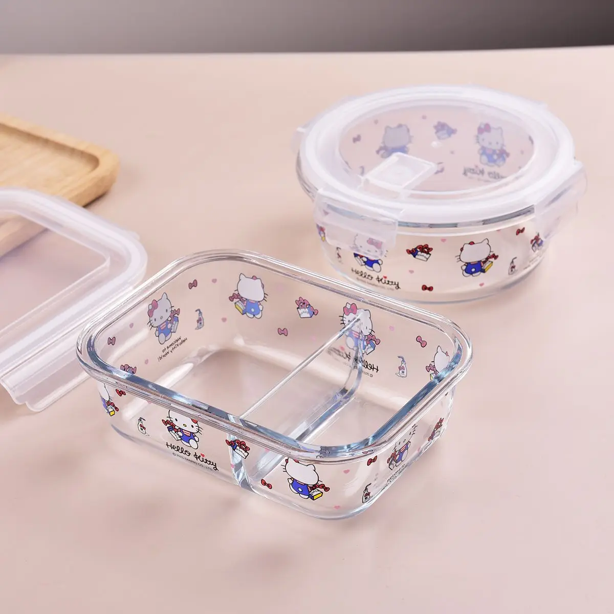 Sanrio Hello kitty cartoon transparent lidded microwave heating grid printed sealed leak-proof heat-resistant glass crisper
Sanrio Hello kitty cartoon transparent lidded microwave heating grid printed sealed leak-proof heat-resistant glass crisper