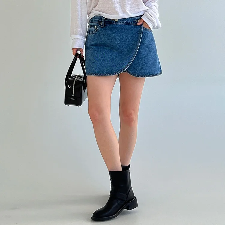 High Waist Denim Skirt Casual Versatile Retro Style Korean Fashion Women's Summer New Arrival Cotton Material Standard Fit
High Waist Denim Skirt Casual Versatile Retro Style Korean Fashion Women's Summer New Arrival Cotton Material Standard Fit