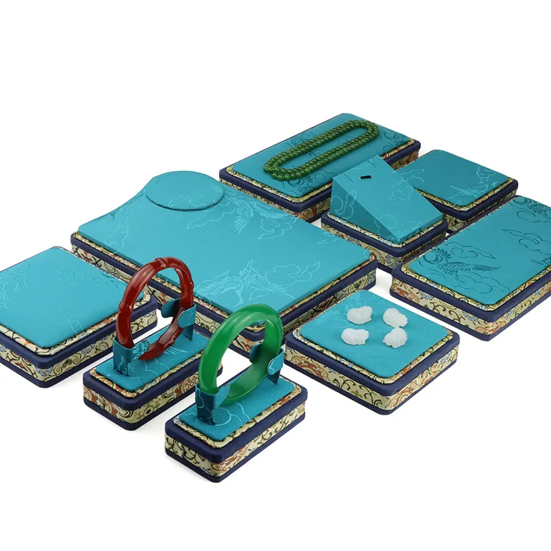 Silk Embroidered Jewelry Tray, Beads & Pendant Appraisal Plate, Bracelet & Hand Chain Organizer, Home Shop Display
Silk Embroidered Jewelry Tray, Beads & Pendant Appraisal Plate, Bracelet & Hand Chain Organizer, Home Shop Display