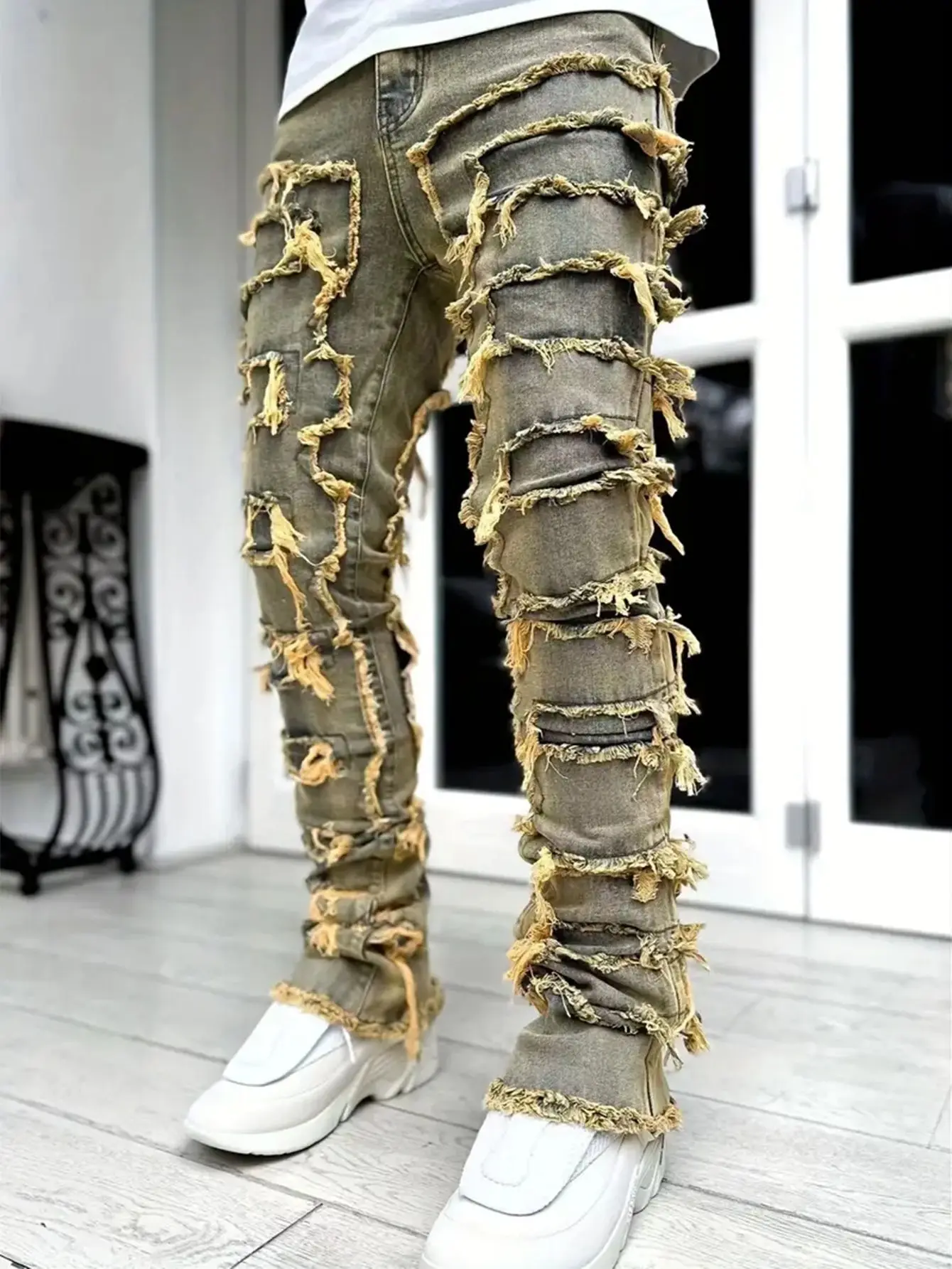 Men's jeans with multiple craftsmanship, frayed edges, slim fit straight leg pants, street style rap style, nostalgic blue pants
Men's jeans with multiple craftsmanship, frayed edges, slim fit straight leg pants, street style rap style, nostalgic blue pants