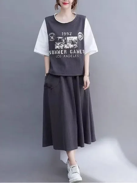 Summer New plus Size Loose T-Shirt Skirt Set Fake Two-Piece High Waist Midi Skirt Short Sleeve round Neck Fashion Set for Women
Summer New plus Size Loose T-Shirt Skirt Set Fake Two-Piece High Waist Midi Skirt Short Sleeve round Neck Fashion Set for Women