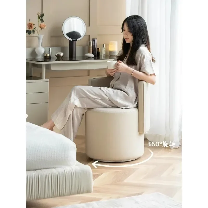 Cream ins style makeup stool light luxury high sense master bedroom swivel chair French chair back chair
Cream ins style makeup stool light luxury high sense master bedroom swivel chair French chair back chair
