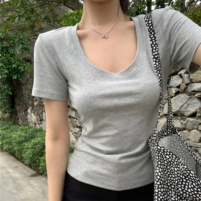 Y2k New Arrivals V-neck T-shirt Women Solid New Korean Fashion Crop Top Slim Short-Sleeved Japanese Tee Tshirt Woman Clothing
Y2k New Arrivals V-neck T-shirt Women Solid New Korean Fashion Crop Top Slim Short-Sleeved Japanese Tee Tshirt Woman Clothing