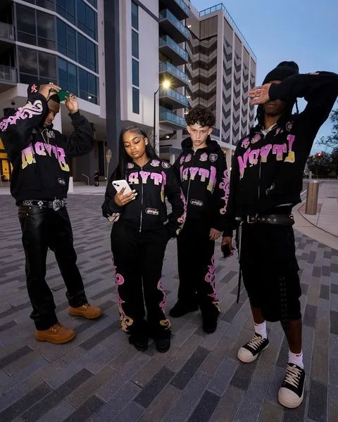 Y2k Hip Hop Retro Harajuku Classic High Street Zip Up Hoodies Vintage Loose Letter Print Sweatshirts Casual Fashion Clothing
Y2k Hip Hop Retro Harajuku Classic High Street Zip Up Hoodies Vintage Loose Letter Print Sweatshirts Casual Fashion Clothing