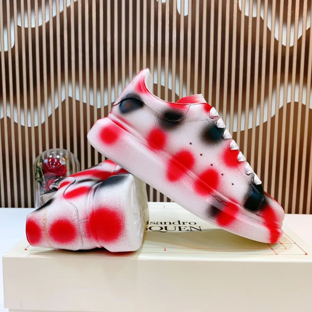 Top Hight Quality Mens Casual Sneakers Real Leather Womens Brand Designer Tennis Shoes Classic Fashion Design running shoes
Top Hight Quality Mens Casual Sneakers Real Leather Womens Brand Designer Tennis Shoes Classic Fashion Design running shoes
