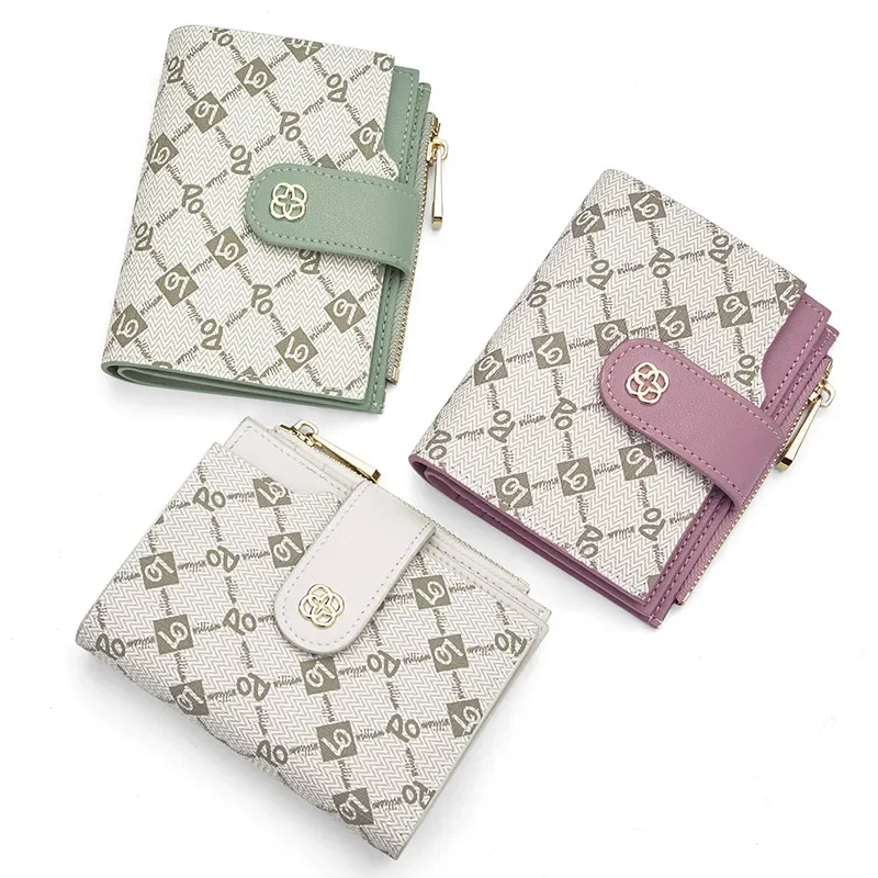 Women's bag fashion print wallet anti-theft brush short wallet women's new wallet card bag with a large capacity women's print
Women's bag fashion print wallet anti-theft brush short wallet women's new wallet card bag with a large capacity women's print