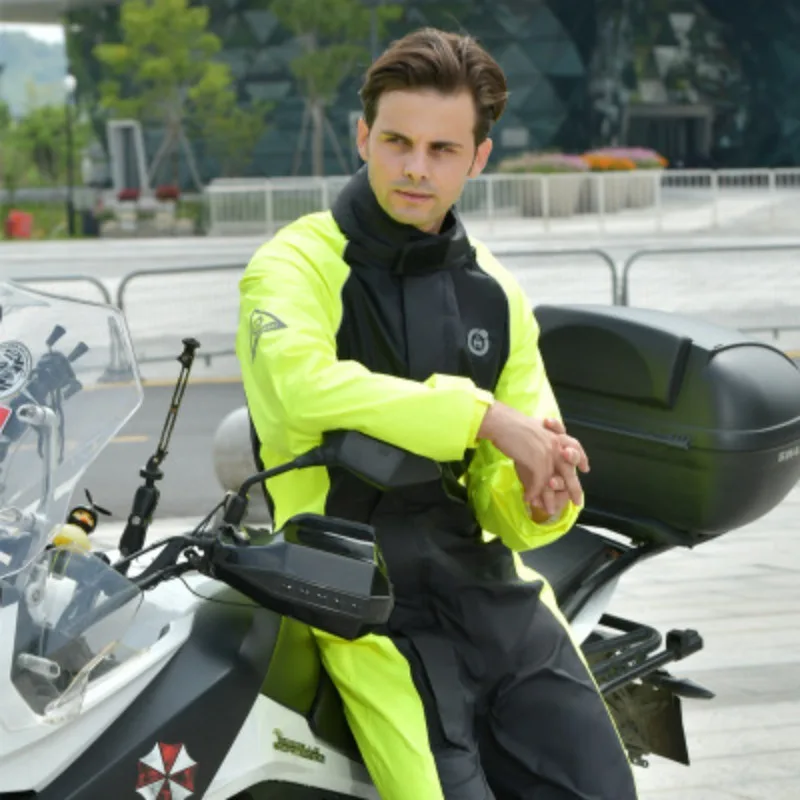 Плащ для езды на мотоцикле, цельный, высококачественный, для мужчин и женщин, для верховой езды, защита от дождя, локомотив, уличный, ультратонкий, водонепроницаемый
Плащ для езды на мотоцикле, цельный, высококачественный, для мужчин и женщин, для верховой езды, защита от дождя, локомотив, уличный, ультратонкий, водонепроницаемый