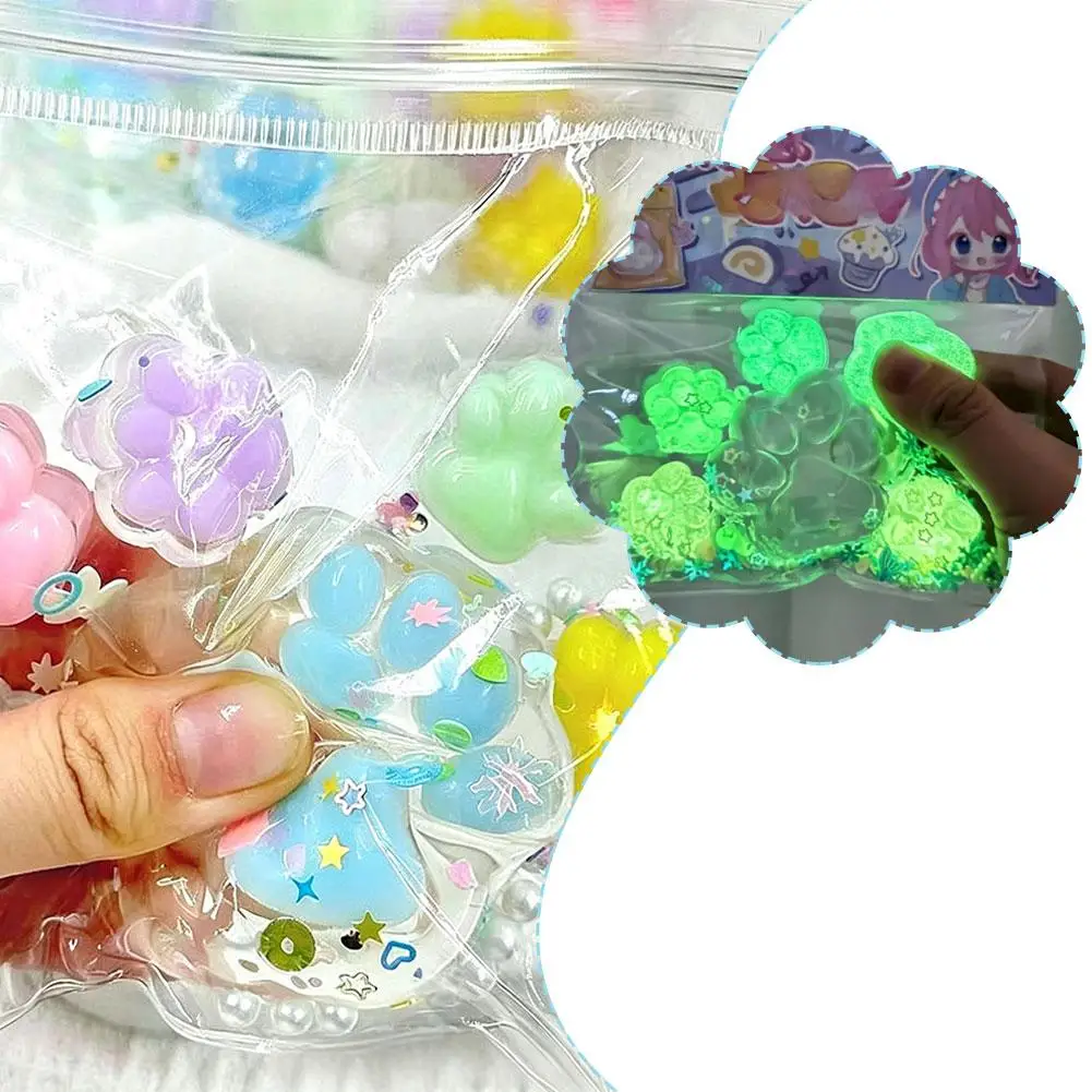 Glow in The Dark Cat Paw Squeeze Toys Transparent Mini Soft TPR Stress Relief Fidget Toys 1 Set For Kids Desktop Decoration Gift
Glow in The Dark Cat Paw Squeeze Toys Transparent Mini Soft TPR Stress Relief Fidget Toys 1 Set For Kids Desktop Decoration Gift