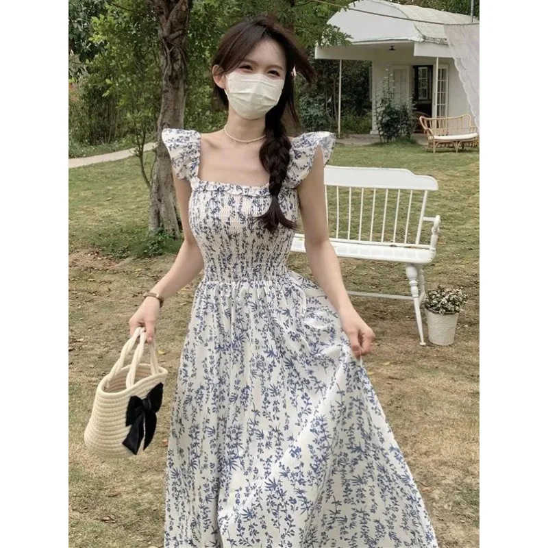 blue floral strap dress women sweet waist slimming tube top dress with small fluttering sleeves vacation long dress fo
blue floral strap dress women sweet waist slimming tube top dress with small fluttering sleeves vacation long dress fo