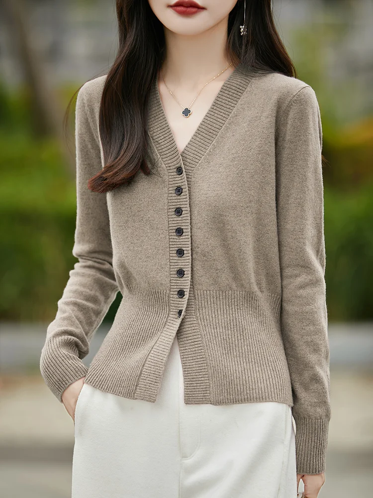 Модный кардиган из мериносовой шерсти с V-образным вырезом, трикотажный свитер, базовый облегающий женский топ, кашемировый свитер, верхняя одежда, трикотаж
Модный кардиган из мериносовой шерсти с V-образным вырезом, трикотажный свитер, базовый облегающий женский топ, кашемировый свитер, верхняя одежда, трикотаж