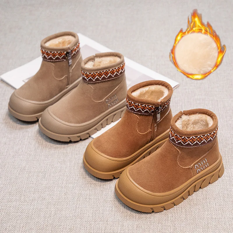 Girls' 2024 Winter New Children's Snow Boots with Velvet Warm Soft Bottom Vintage Short Tube Cotton Boots for Little Girls
Girls' 2024 Winter New Children's Snow Boots with Velvet Warm Soft Bottom Vintage Short Tube Cotton Boots for Little Girls