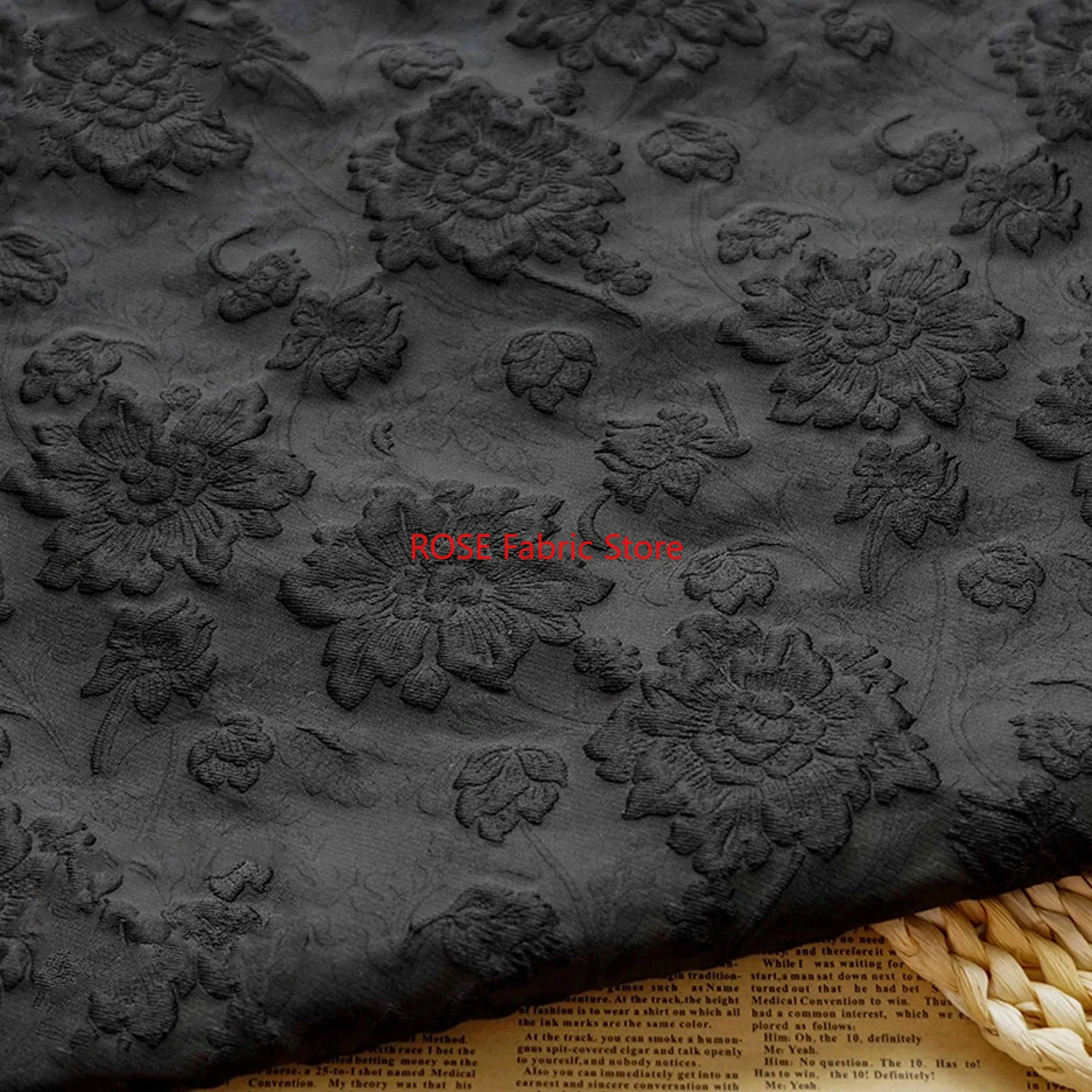 1-метровая классическая черная рельефная цветочная жаккардовая ткань, простой стиль, женская сумка-юбка, декоративная швейная ткань
1-метровая классическая черная рельефная цветочная жаккардовая ткань, простой стиль, женская сумка-юбка, декоративная швейная ткань