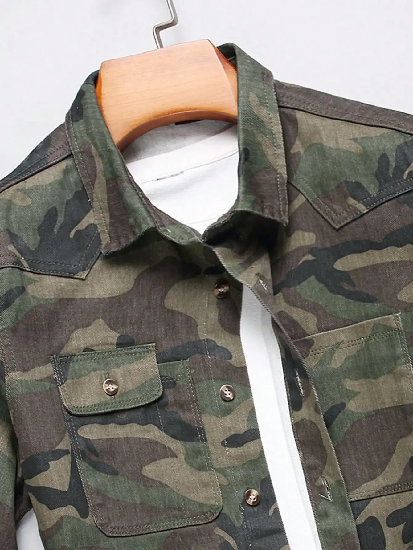 Men's Camouflage Workwear Denim Long - Sleeved Shirts for Summer and Autumn. For Daily Casual Wear. Trendy Street Style
Men's Camouflage Workwear Denim Long - Sleeved Shirts for Summer and Autumn. For Daily Casual Wear. Trendy Street Style