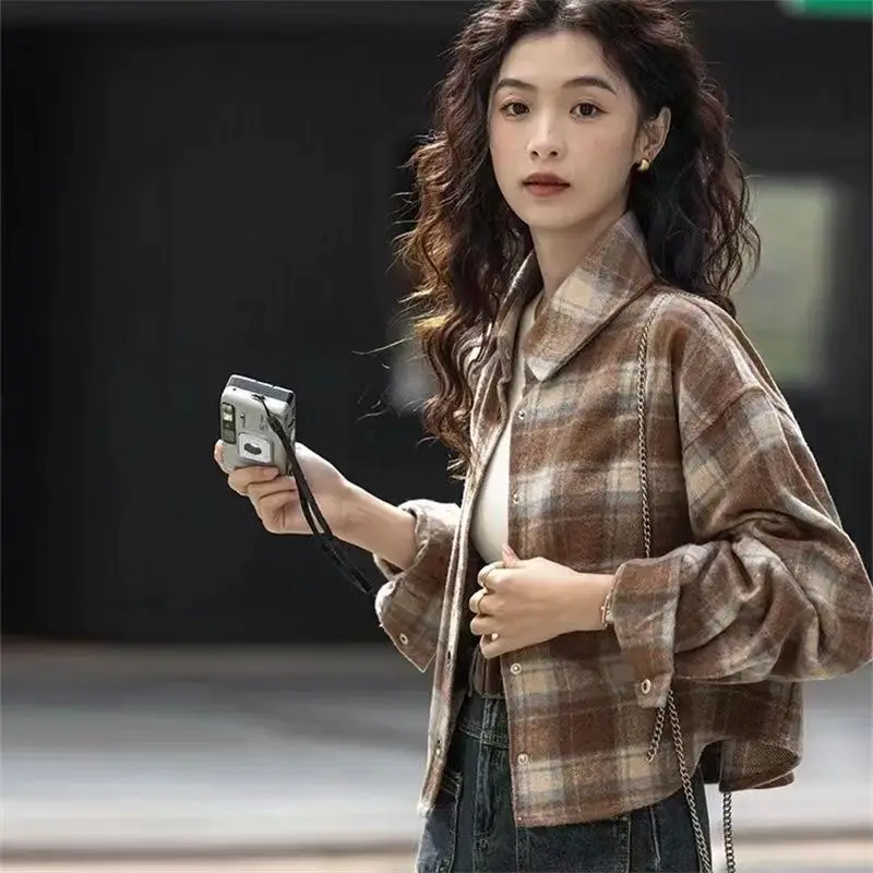 Women Clothes Vintage Plaid Loose Short Blouse Spring Autumn New Neck Long Sleeve Trend All-match Shirt Tops Fashion Casual
Women Clothes Vintage Plaid Loose Short Blouse Spring Autumn New Neck Long Sleeve Trend All-match Shirt Tops Fashion Casual