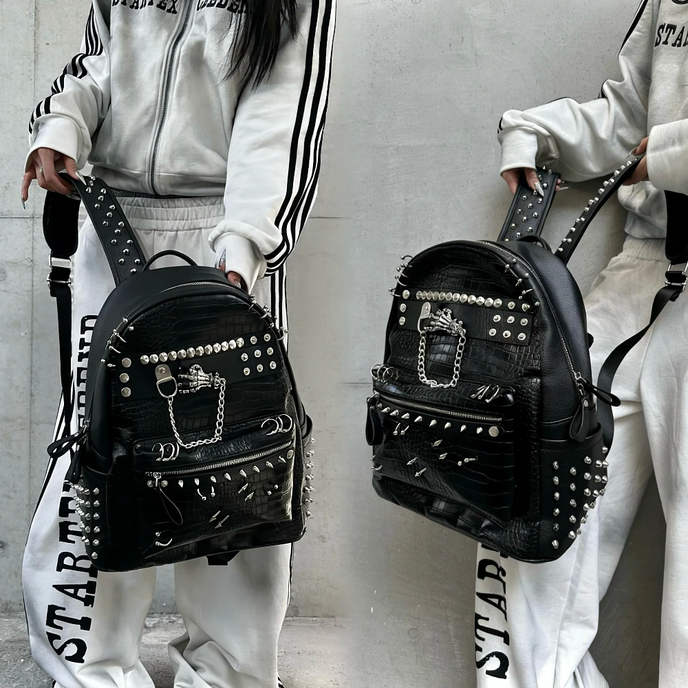 Original Design Punk High Street Backpacks Rivets Large Capacity Schoolbag Skeleton Hand Chain Backpack for Men and Women
Original Design Punk High Street Backpacks Rivets Large Capacity Schoolbag Skeleton Hand Chain Backpack for Men and Women