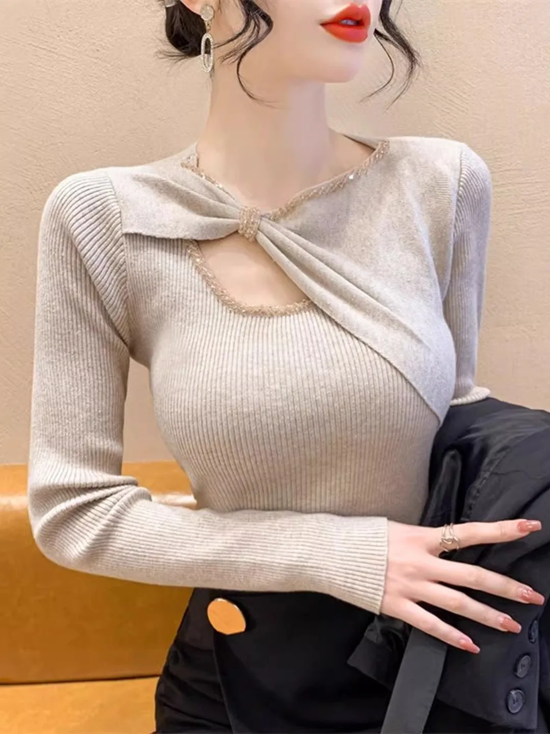 Women's Hollow out Knitted T-Shirt Knot Inner Wear Sweater Base Shirt Top Fashionable Versatile Comfortable Fit
Women's Hollow out Knitted T-Shirt Knot Inner Wear Sweater Base Shirt Top Fashionable Versatile Comfortable Fit