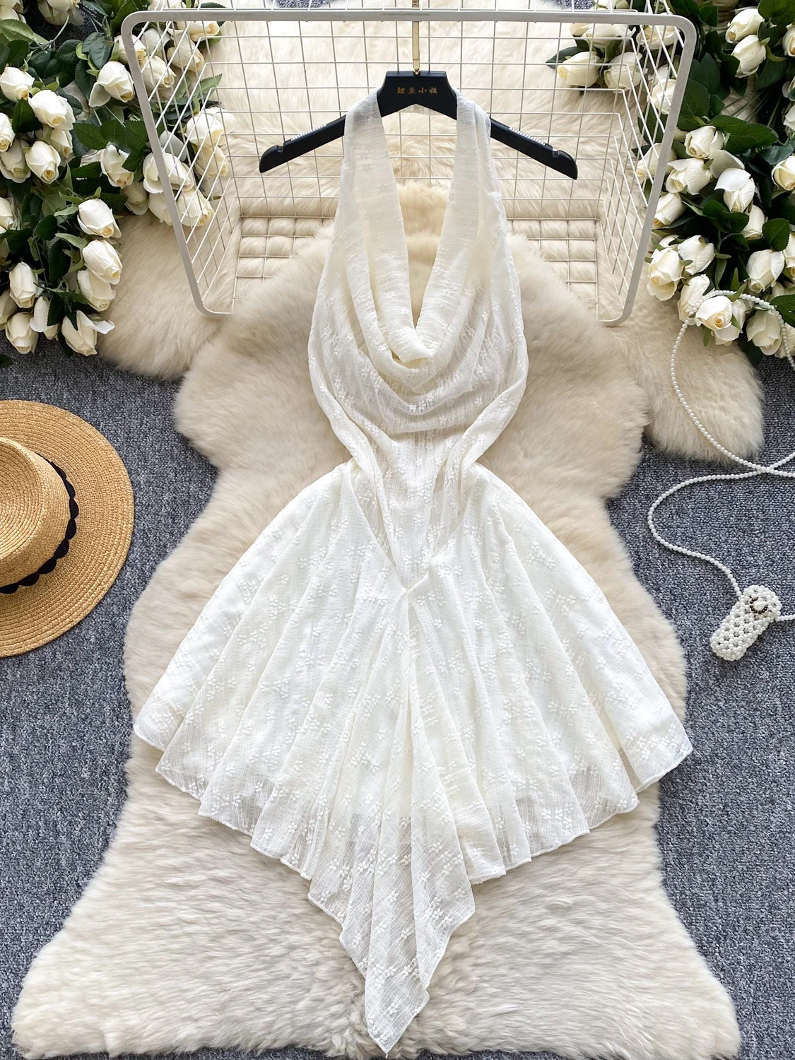 Light Luxury High-end Halter-neck Women's Summer Swing Collar Backless Mesh Jacquard Slim Mini Dress Party Club
Light Luxury High-end Halter-neck Women's Summer Swing Collar Backless Mesh Jacquard Slim Mini Dress Party Club