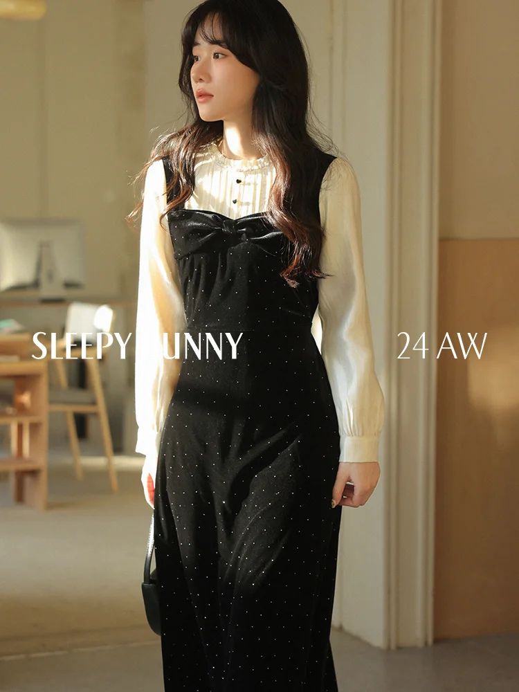 Velvet Rhinestone Patchwork Dress Women Fall Fake Two Piece Long Sleeve Midi Dress Elegant Slim Fit French Waist Cinching Outfit
Velvet Rhinestone Patchwork Dress Women Fall Fake Two Piece Long Sleeve Midi Dress Elegant Slim Fit French Waist Cinching Outfit