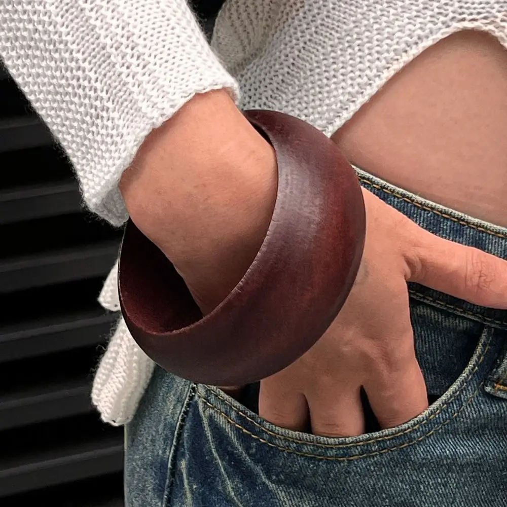 Temperament Vintage Chunky Bracelets Women Texture Transparent Resin Exaggerate Bangles Geometric Charm Wood Hand Ring Women
Temperament Vintage Chunky Bracelets Women Texture Transparent Resin Exaggerate Bangles Geometric Charm Wood Hand Ring Women