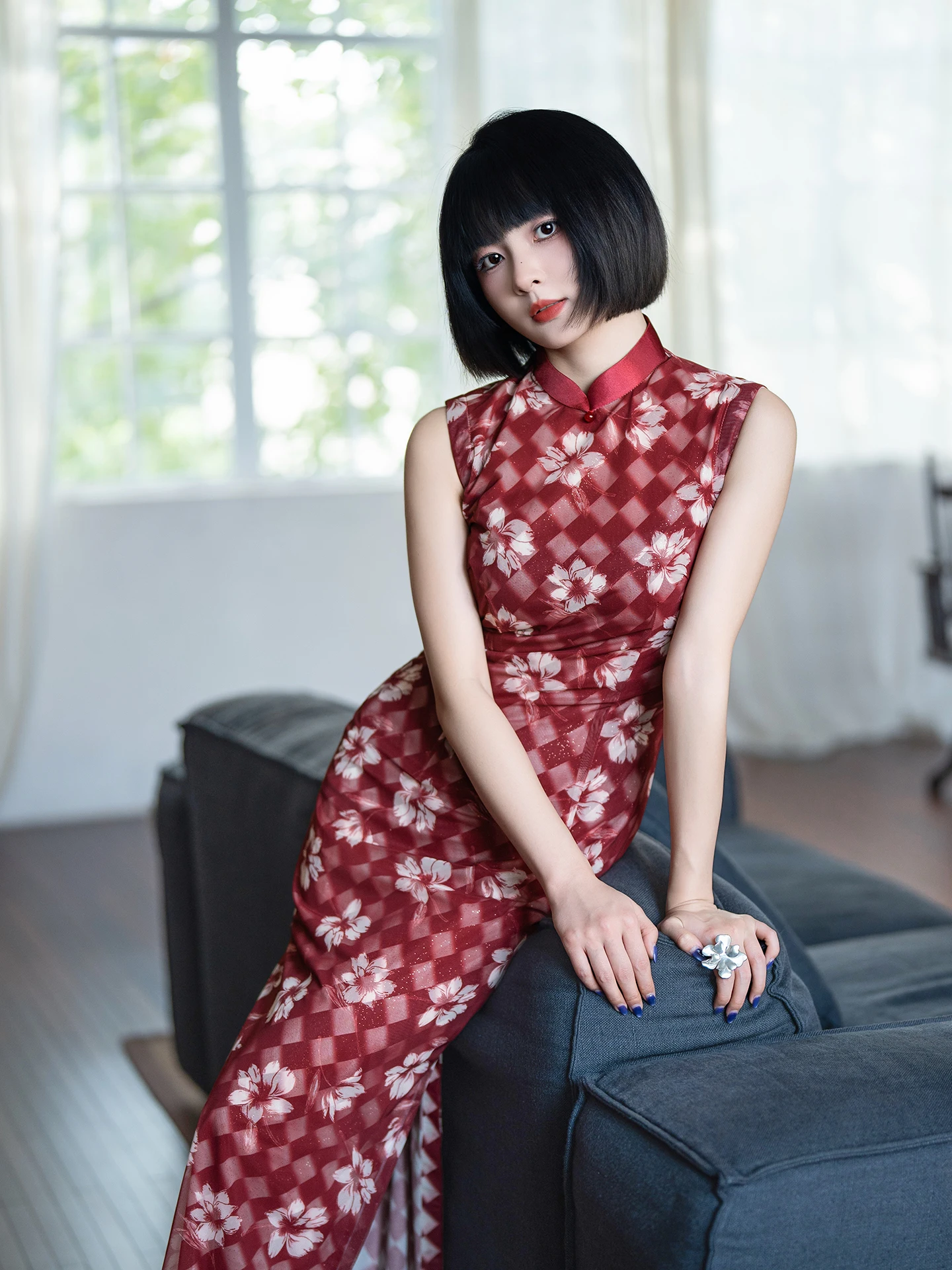 Red Young Style Sleeveless Chinese New Version Qipao Jiangnan Flocking Wedding Dinner Dress 2026 New Arrival Long
Red Young Style Sleeveless Chinese New Version Qipao Jiangnan Flocking Wedding Dinner Dress 2026 New Arrival Long