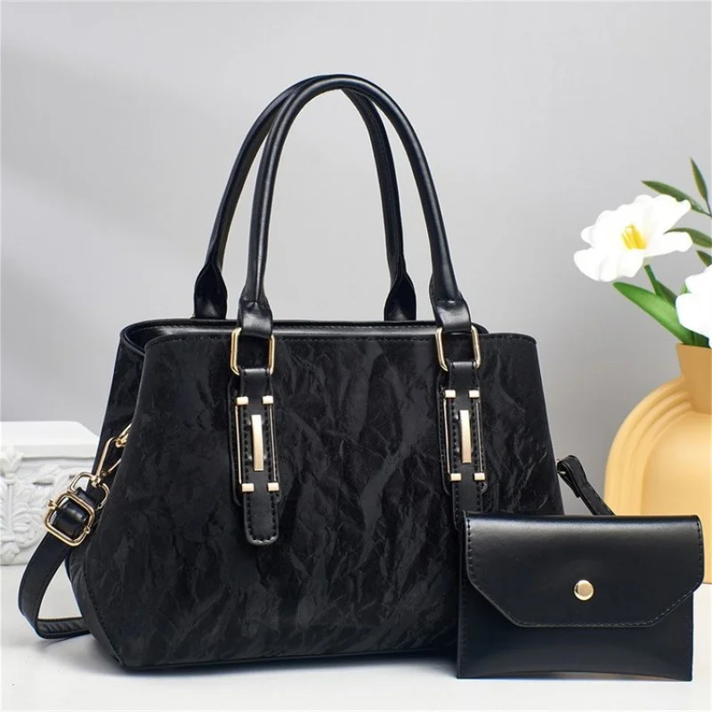 Trendy-elegant 2025 New Ladies Luxury Brand Leather Tote Bag Famous Designer Vintage Popular Casual
Trendy-elegant 2025 New Ladies Luxury Brand Leather Tote Bag Famous Designer Vintage Popular Casual