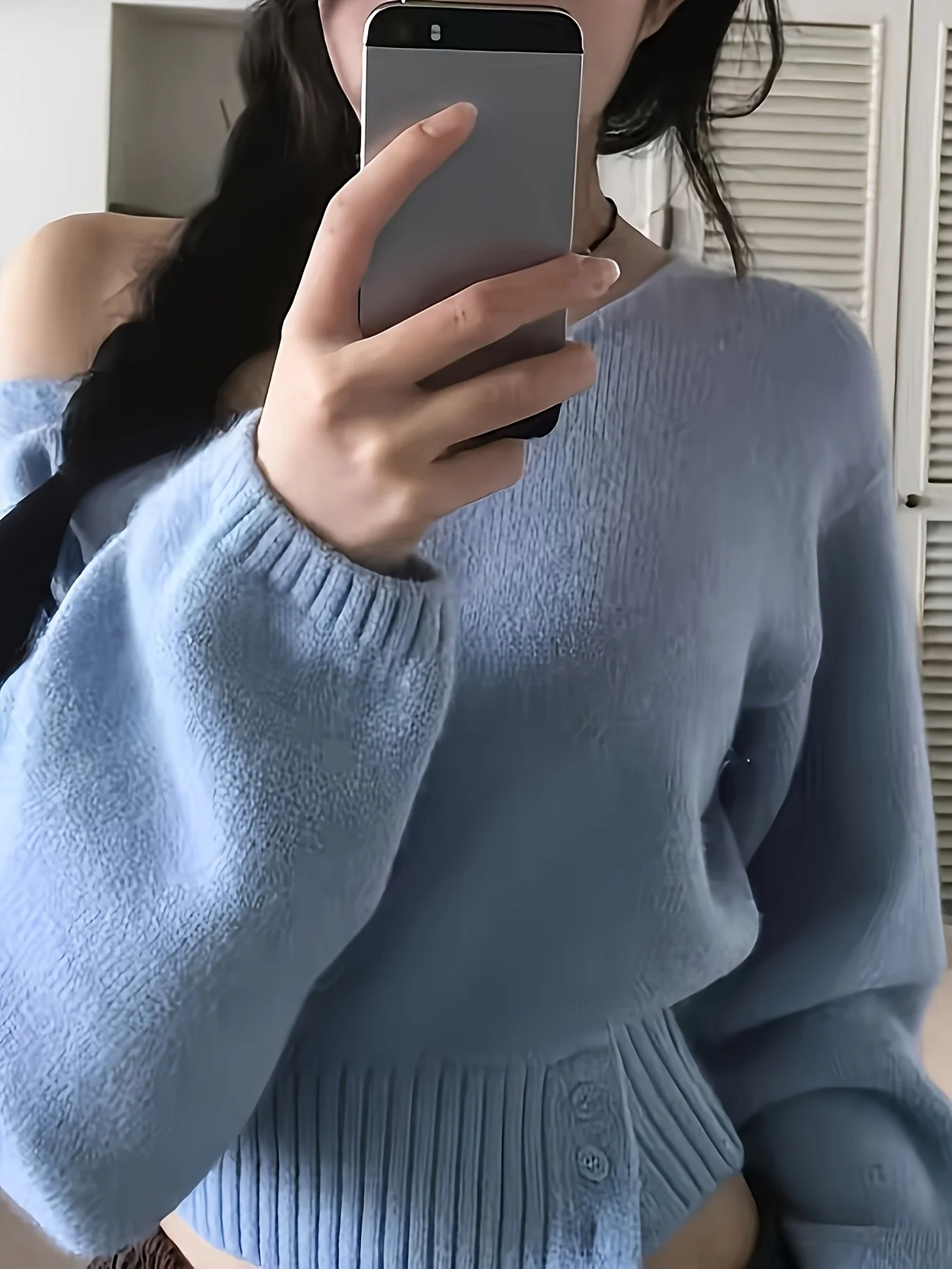 Spring and Autumn Retro Style Buttoned Waist Slimming Solid Color V Neck Knitted Top Pullover Sweater for Women
Spring and Autumn Retro Style Buttoned Waist Slimming Solid Color V Neck Knitted Top Pullover Sweater for Women
