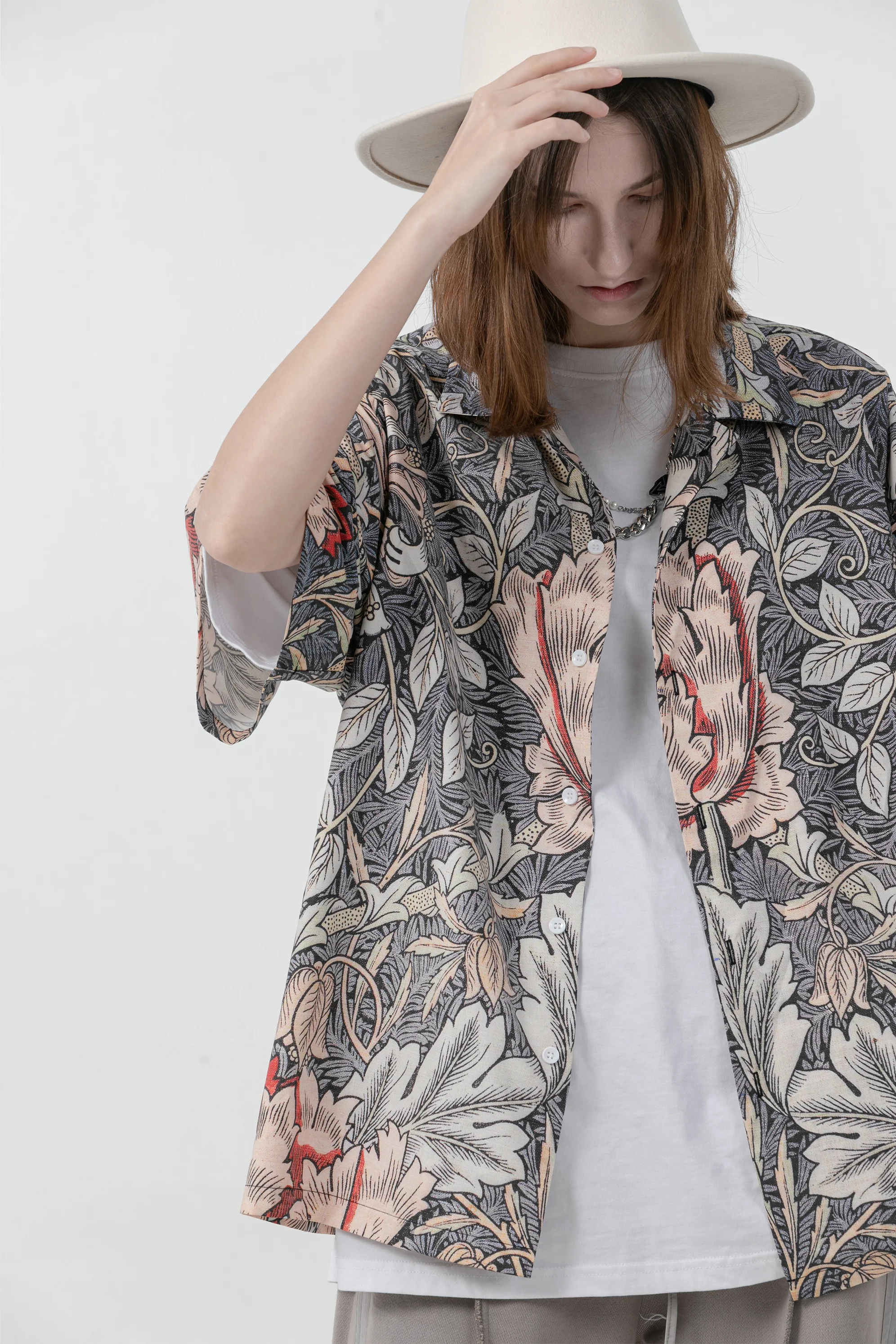 Casual Lightweight Short Sleeve Shirt Cuban Collar Floral Print Summer Vintage Style Blood Flower Design Women's Fashion Shirt
Casual Lightweight Short Sleeve Shirt Cuban Collar Floral Print Summer Vintage Style Blood Flower Design Women's Fashion Shirt