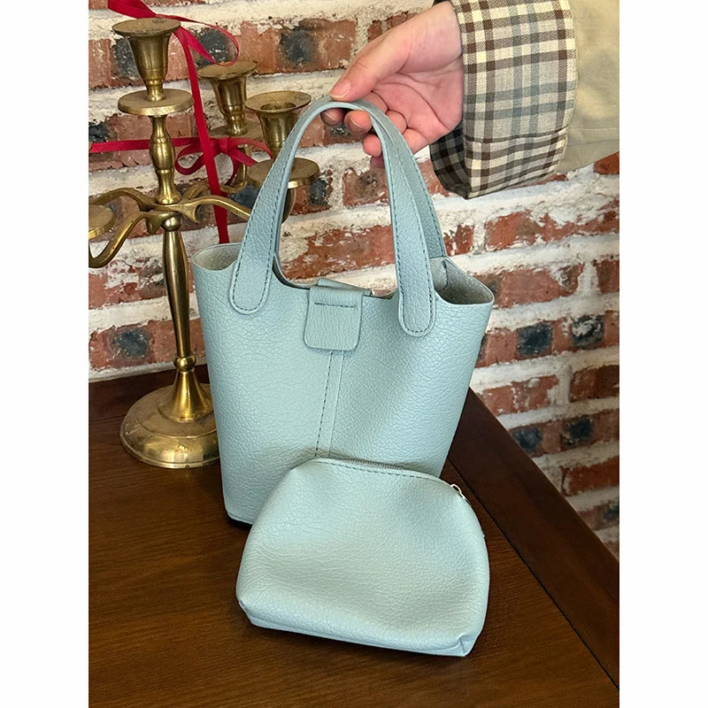 Small Pu Leather Shoulder Bags for Women 2025 Y2k Korean Fashion Trend Handbag Female Bucket Crossbody Bag Lady Simple Handbags
Small Pu Leather Shoulder Bags for Women 2025 Y2k Korean Fashion Trend Handbag Female Bucket Crossbody Bag Lady Simple Handbags