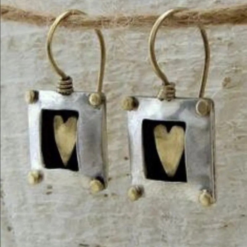 Attractive Silver Color Square Heart Dangle Earrings Metal Earrings for Women
Attractive Silver Color Square Heart Dangle Earrings Metal Earrings for Women