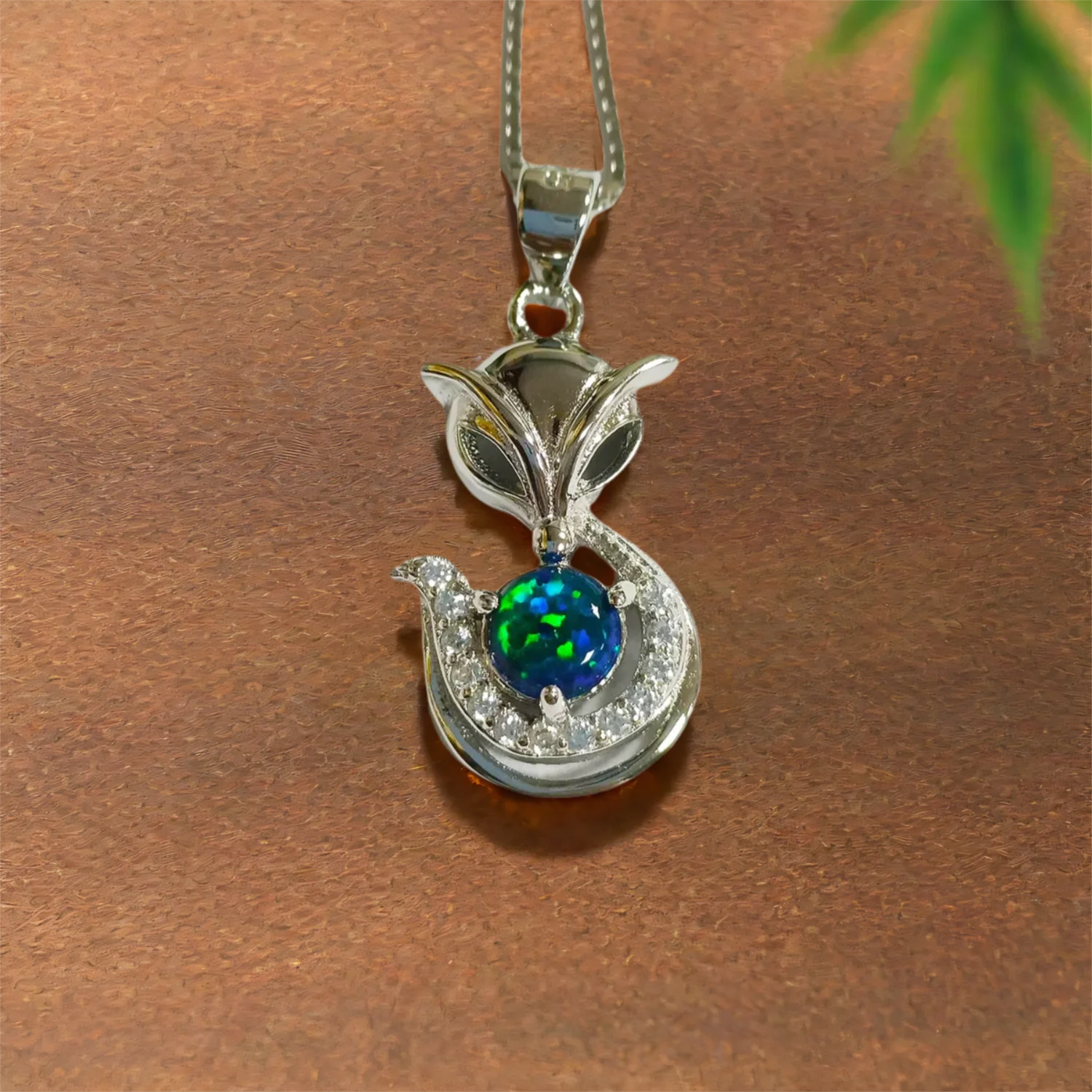 Wildlife Nature Inspired Jewelry Fox Pendant 925 Silver Fire Opal Pendant for Unisex Necklace
Wildlife Nature Inspired Jewelry Fox Pendant 925 Silver Fire Opal Pendant for Unisex Necklace