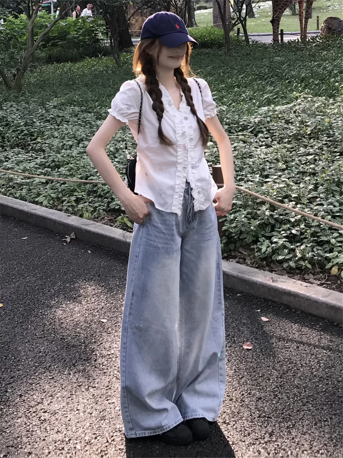 American Street Style Light Blue mid Low Waist Wide Leg Jeans Women Summer Loose Drapey Tall Extended Straight Tube Pants
American Street Style Light Blue mid Low Waist Wide Leg Jeans Women Summer Loose Drapey Tall Extended Straight Tube Pants
