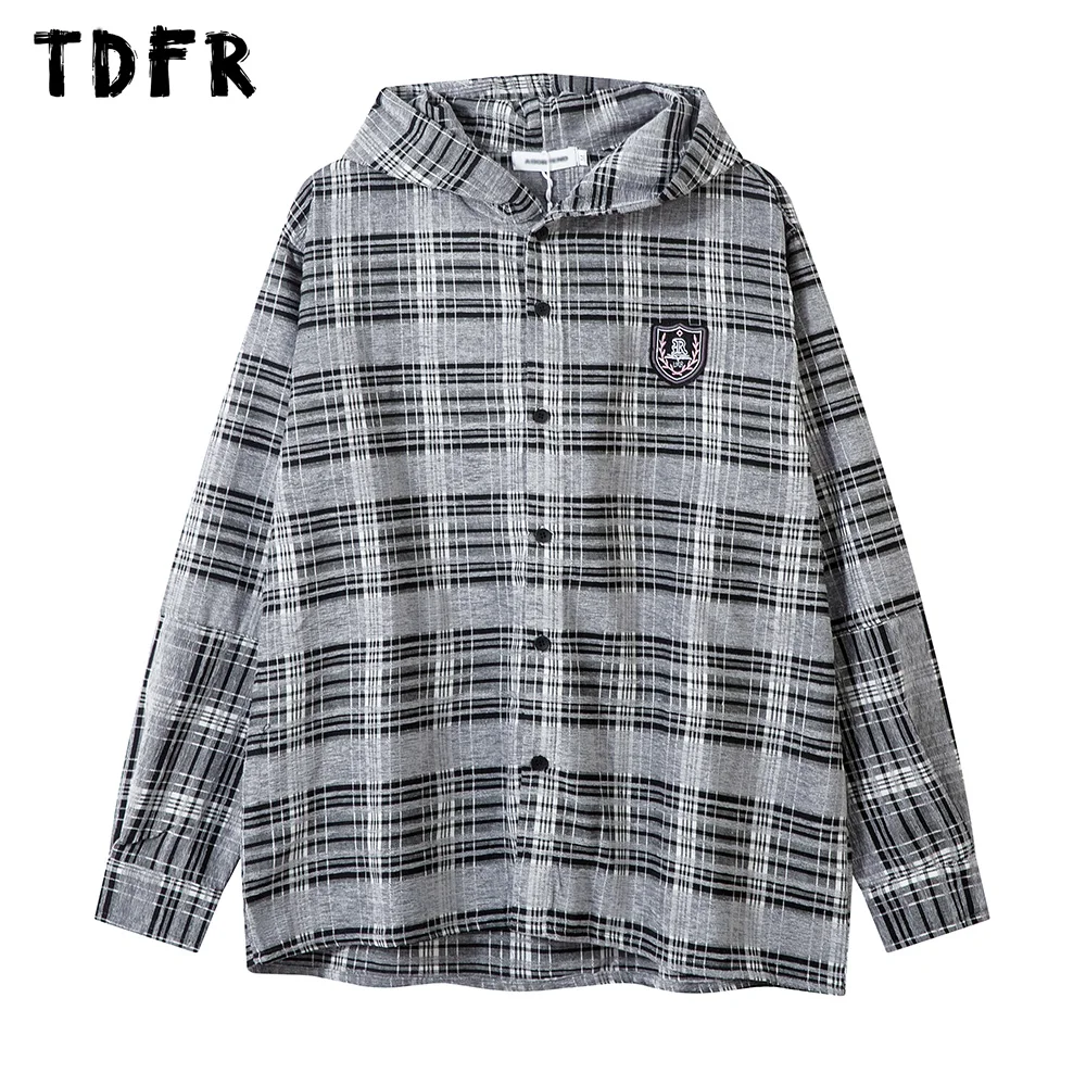 Plaid Hooded Long Sleeve Shirts Mens Embroidery Autumn Streetwear Single Breasted Loose Shirts Men
Plaid Hooded Long Sleeve Shirts Mens Embroidery Autumn Streetwear Single Breasted Loose Shirts Men