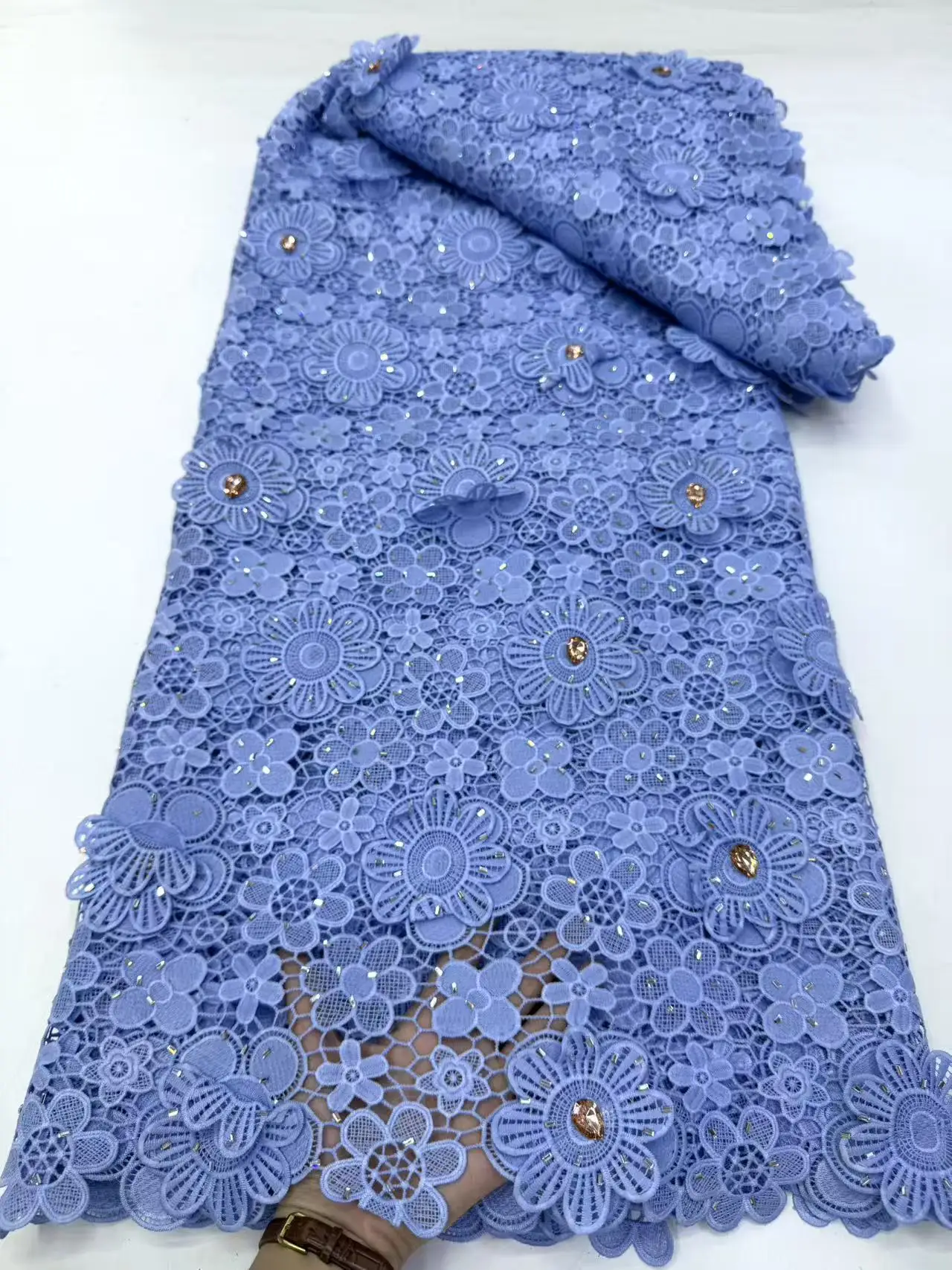 Nigerian Lace Fabrics High Quality Lace African Lace Fabric Milk Silk Lace Guipure Cord Lace Fabric 3D Flower Party Dress Sewing
Nigerian Lace Fabrics High Quality Lace African Lace Fabric Milk Silk Lace Guipure Cord Lace Fabric 3D Flower Party Dress Sewing