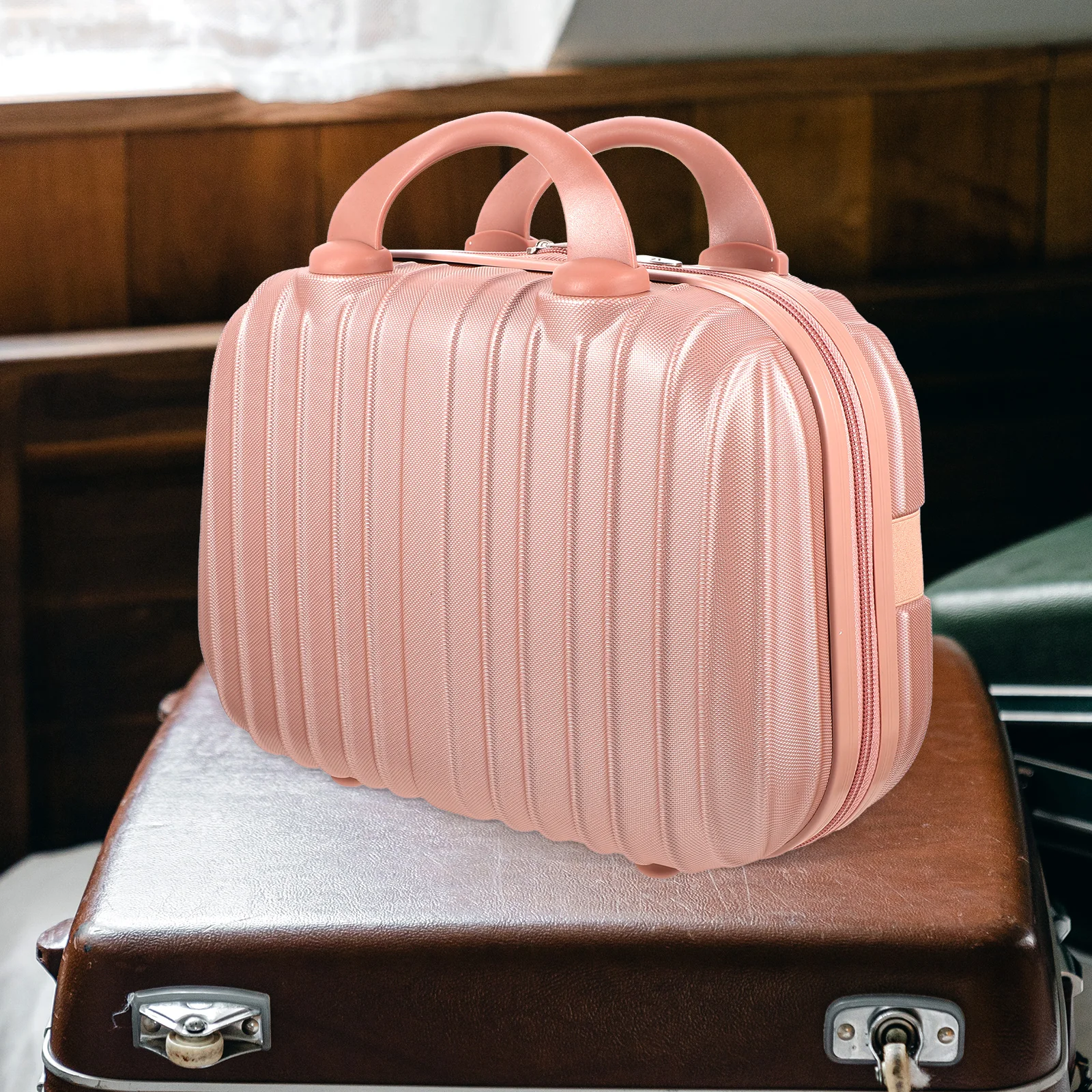 Large Capacity Travel Bag Portable Handheld Makeup Storage Case For Women Multifunctional Durable Organizer
Large Capacity Travel Bag Portable Handheld Makeup Storage Case For Women Multifunctional Durable Organizer