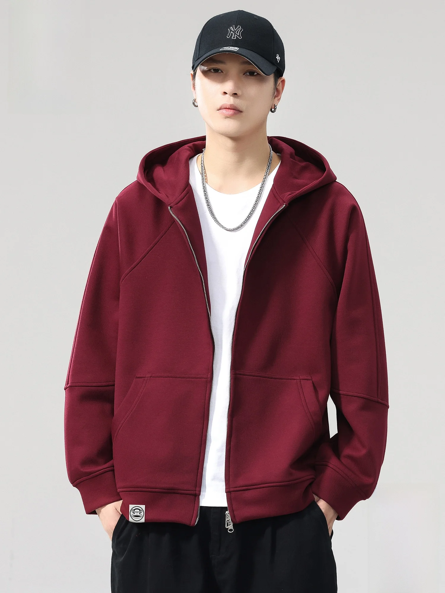 Красная толстовка Paul Frank, повседневная мужская толстовка, весна 2026, новая модель, из американской хлопковой смесовой ткани, с длинными рукавами, удобная посадка
Красная толстовка Paul Frank, повседневная мужская толстовка, весна 2026, новая модель, из американской хлопковой смесовой ткани, с длинными рукавами, удобная посадка