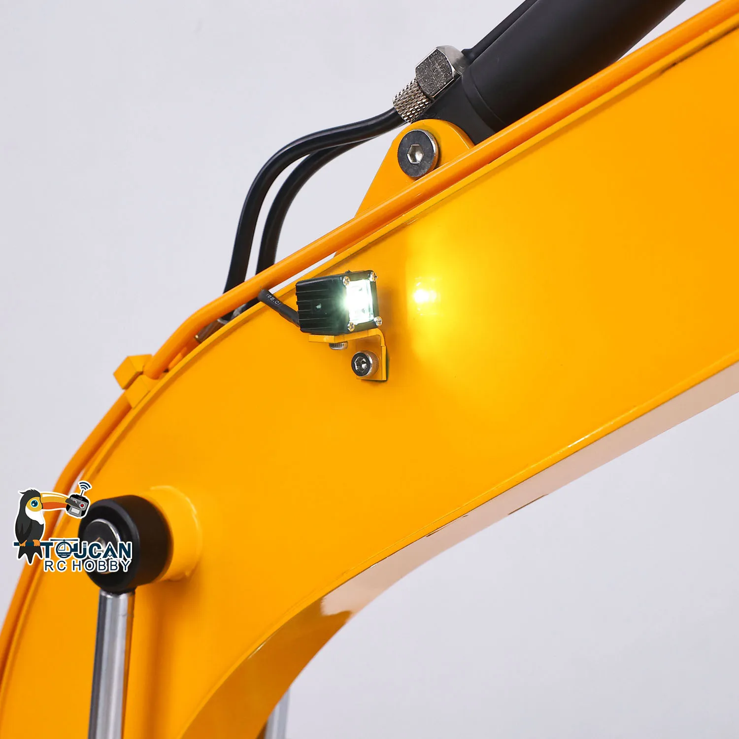 New RTR Metal 1/12 Hydraulic Radio Control Excavator 323GX 3 Way Valve RC Digger Machine Quick Coupler Flysky ST8 Radio Vehicle
New RTR Metal 1/12 Hydraulic Radio Control Excavator 323GX 3 Way Valve RC Digger Machine Quick Coupler Flysky ST8 Radio Vehicle