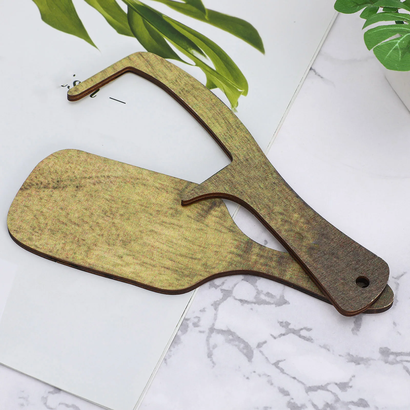 1 set Funny Gift Comb Bald Man Mens Novelty Prank Gifts Guy Grooming Brush Scalp Craft Hair Care Styling Fake Wood Construction
1 set Funny Gift Comb Bald Man Mens Novelty Prank Gifts Guy Grooming Brush Scalp Craft Hair Care Styling Fake Wood Construction