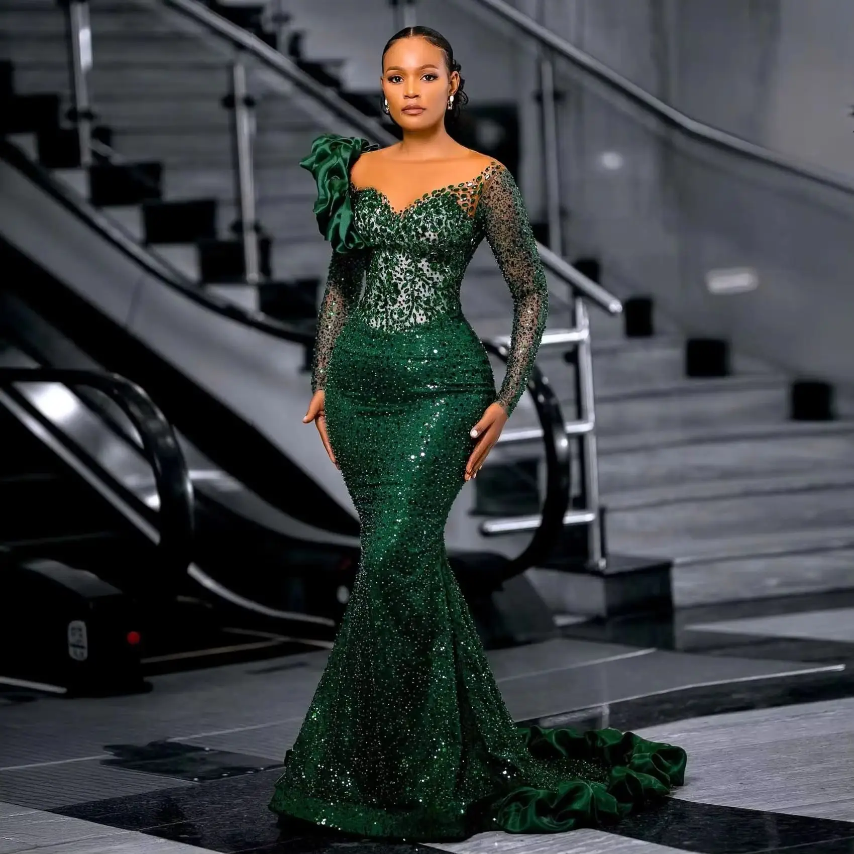 Green Sequins Lace Aso Ebi Evening Dress with Customized Sparkle Beading for Women African Wedding Reception Formal Gown
Green Sequins Lace Aso Ebi Evening Dress with Customized Sparkle Beading for Women African Wedding Reception Formal Gown