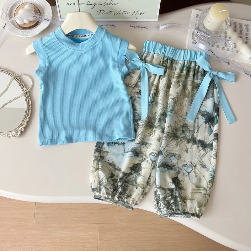 Girls' Summer Outfit New Sleeveless Vest+Floral Pants Set for Girls Cute Two-Piece Trendy
Girls' Summer Outfit New Sleeveless Vest+Floral Pants Set for Girls Cute Two-Piece Trendy