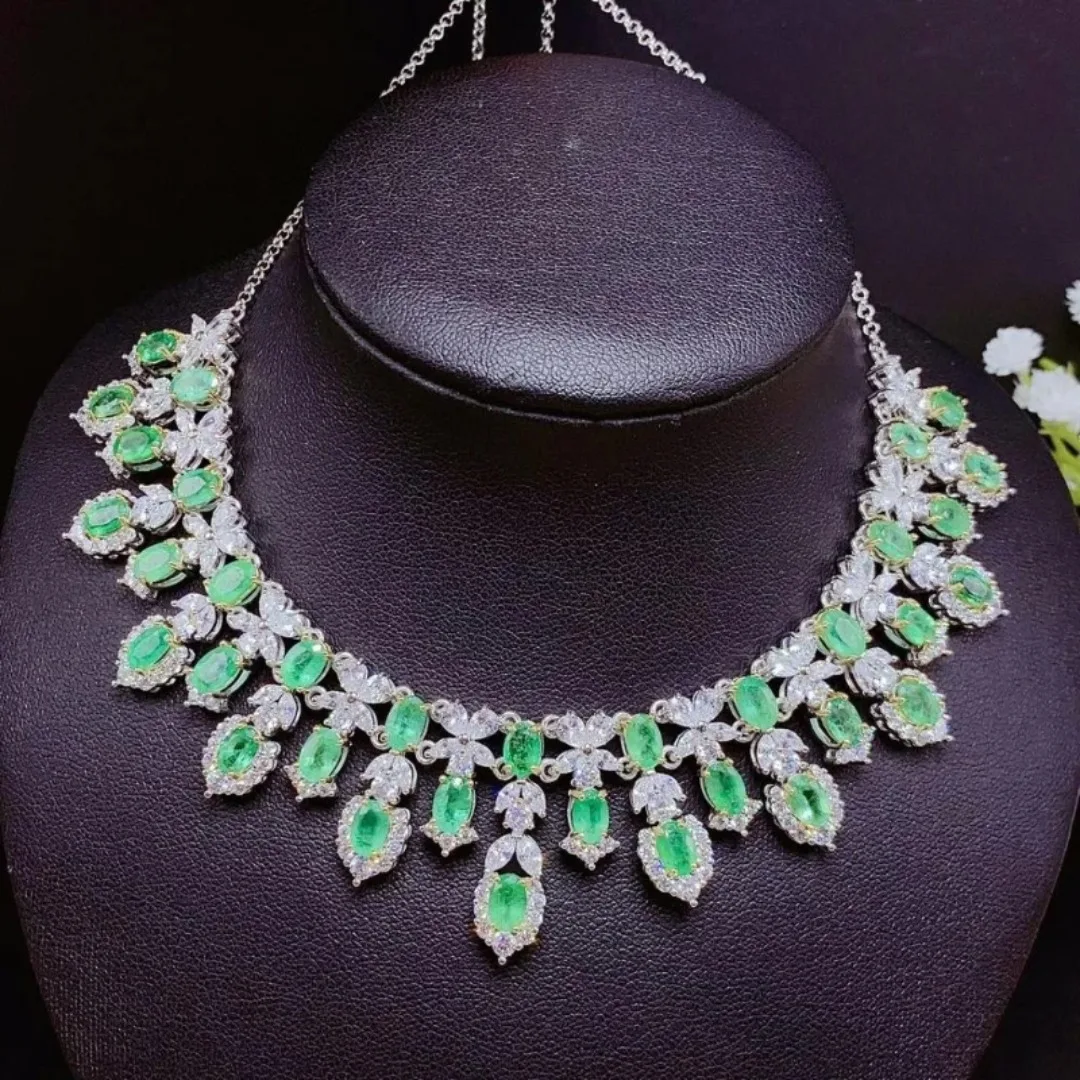 Luxury Elegant Green Emerald Natural Gemstone Necklace for Women Gift Jewelry with Silver Party Present Style
Luxury Elegant Green Emerald Natural Gemstone Necklace for Women Gift Jewelry with Silver Party Present Style