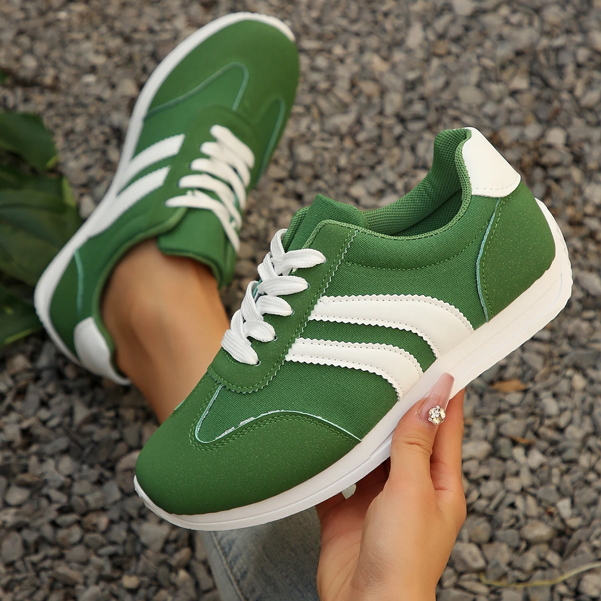 Women Sneakers Fashion All-match Running Sneakers Women Breathable Cloth Surface Lightweight Sports Women Shoes Zapatos De Mujer
Women Sneakers Fashion All-match Running Sneakers Women Breathable Cloth Surface Lightweight Sports Women Shoes Zapatos De Mujer