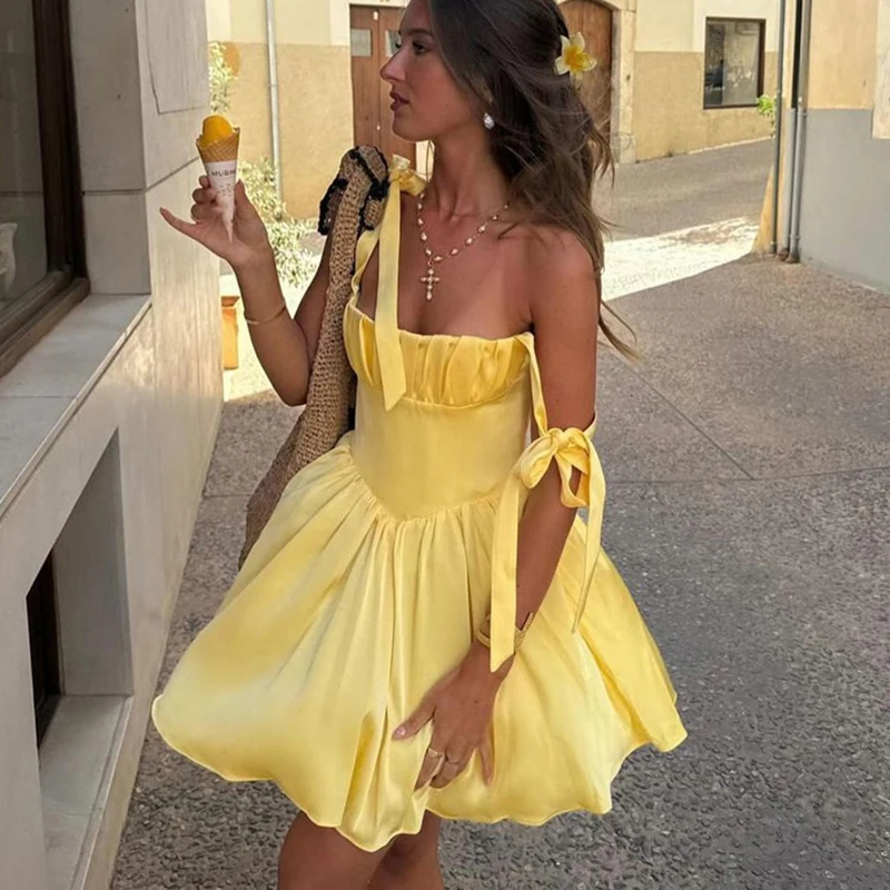 Tornova Yellow Sleeveless Suspender Dress Female Sexy Lace Up Backless Strapless Mini Dress High Waist A-line Folds Party Dress
Tornova Yellow Sleeveless Suspender Dress Female Sexy Lace Up Backless Strapless Mini Dress High Waist A-line Folds Party Dress