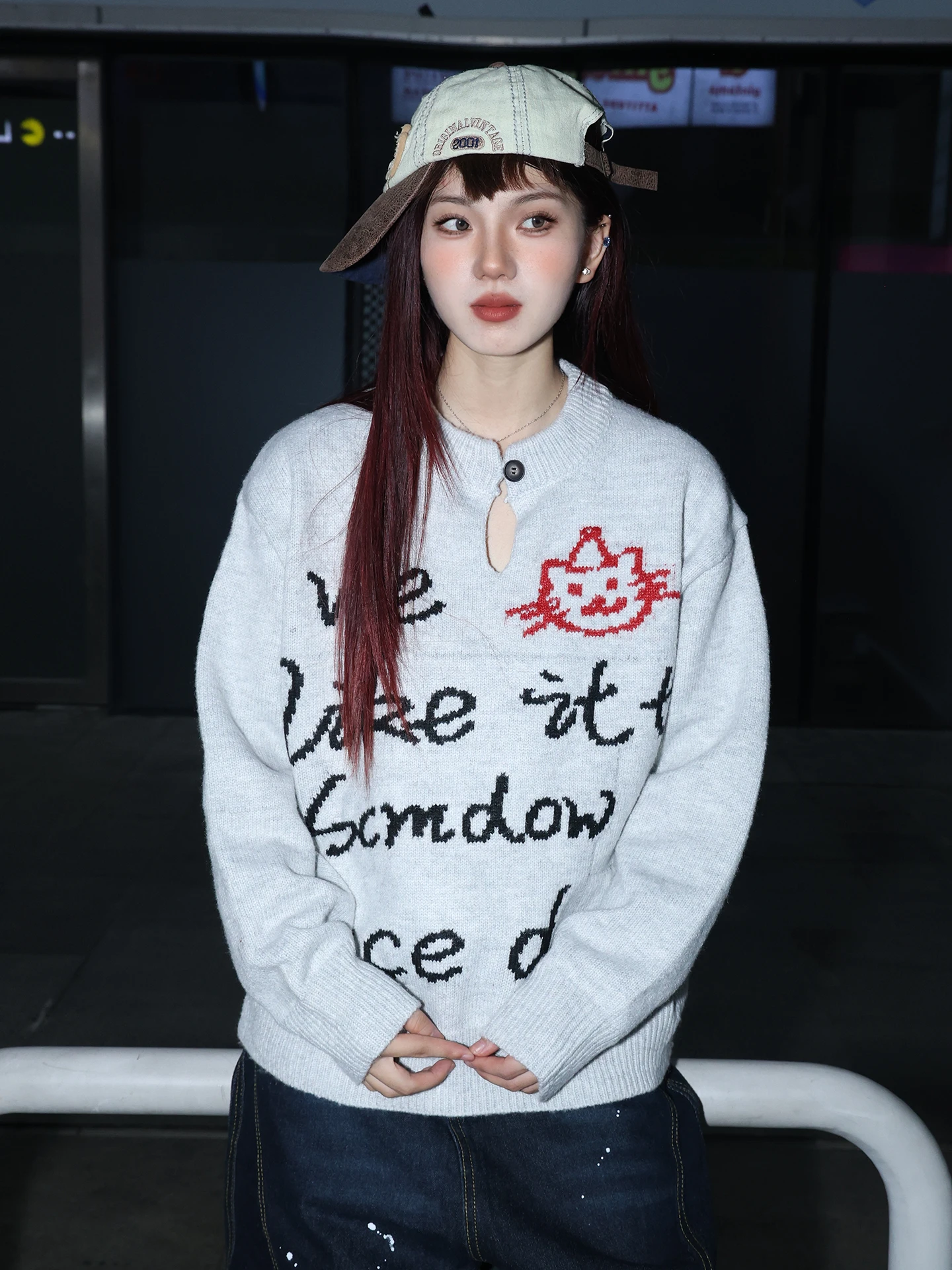 Retro American Letter round Ne Sweater Men Women Casual Loose Fit Knitted irt Street Sle Lazy Couple Faionable
Retro American Letter round Ne Sweater Men Women Casual Loose Fit Knitted irt Street Sle Lazy Couple Faionable