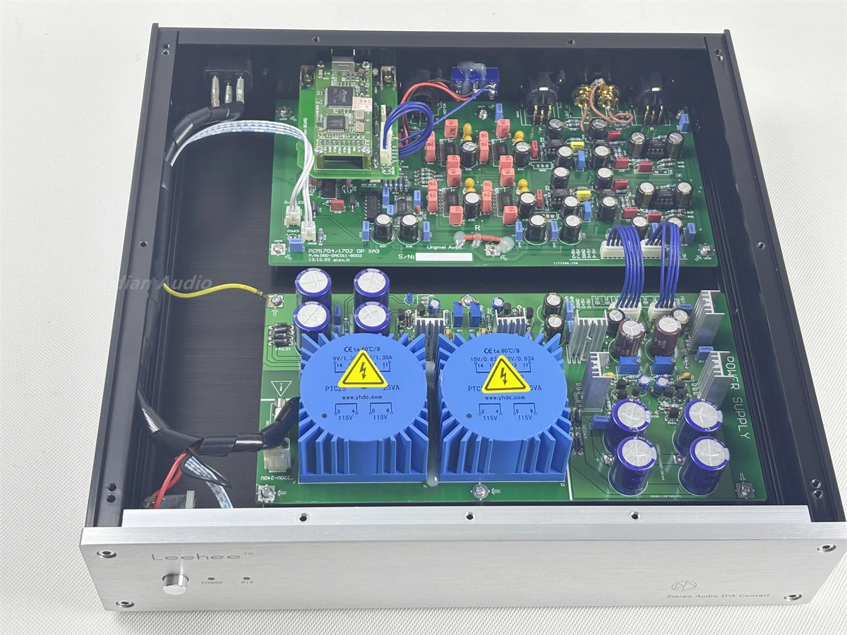 R2R DAC MK2 Decoding DAC CS 8414+DF1706 (DF1700 1704 Upgraded Version)+OPA604+OPA2134
R2R DAC MK2 Decoding DAC CS 8414+DF1706 (DF1700 1704 Upgraded Version)+OPA604+OPA2134