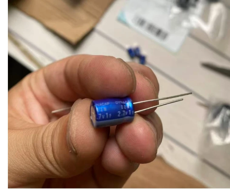 10PCS ELNA 2.7V 1F Super Dynacap Dzn 1F 2.5V DZN-2R5D105T 2.7V1.0F 8X16MM Farad
10PCS ELNA 2.7V 1F Super Dynacap Dzn 1F 2.5V DZN-2R5D105T 2.7V1.0F 8X16MM Farad